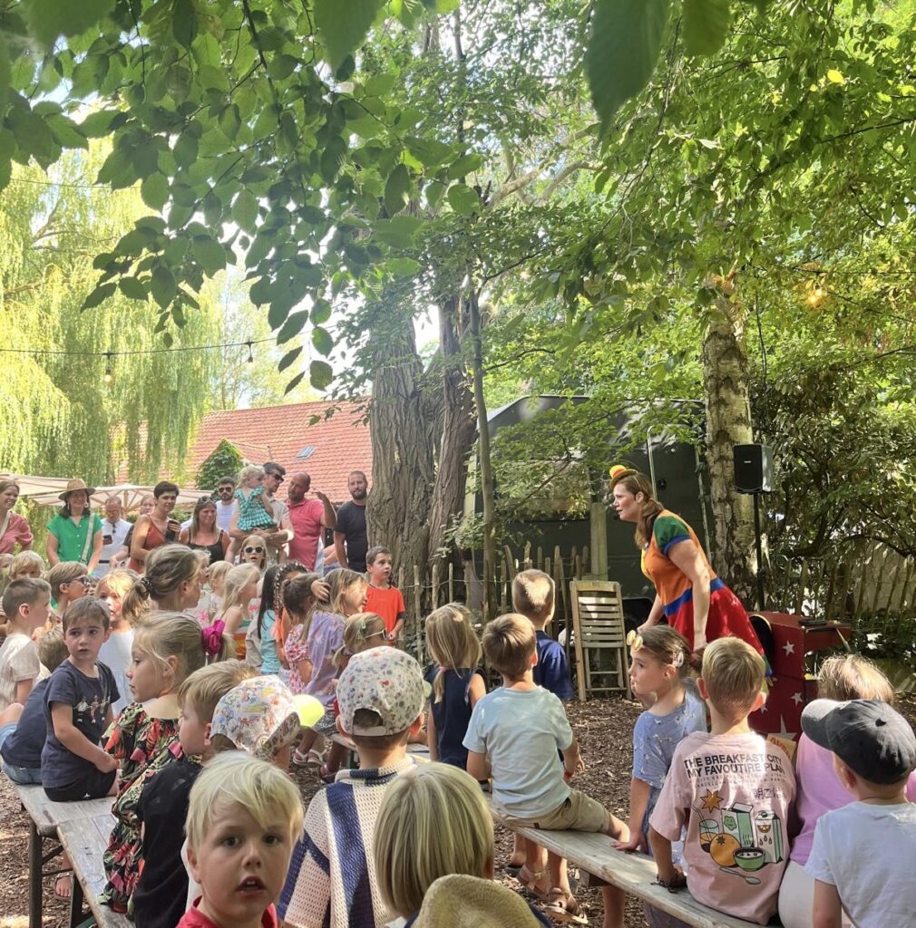 Kinderanimatie in Bar Botaniek